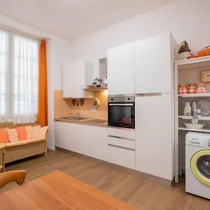  Appartamento Orange - City Center Italia